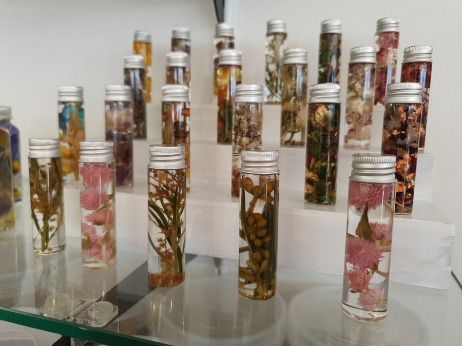 Floral Herbarium Bottle - CHRISTMAS FLORALS - 80mm