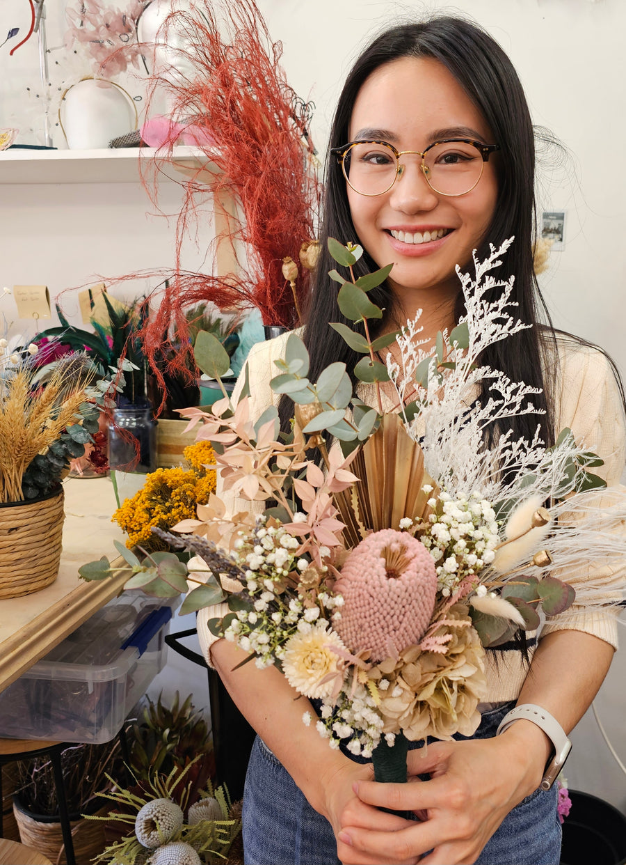 Everlasting Dry Flower Posy Workshop