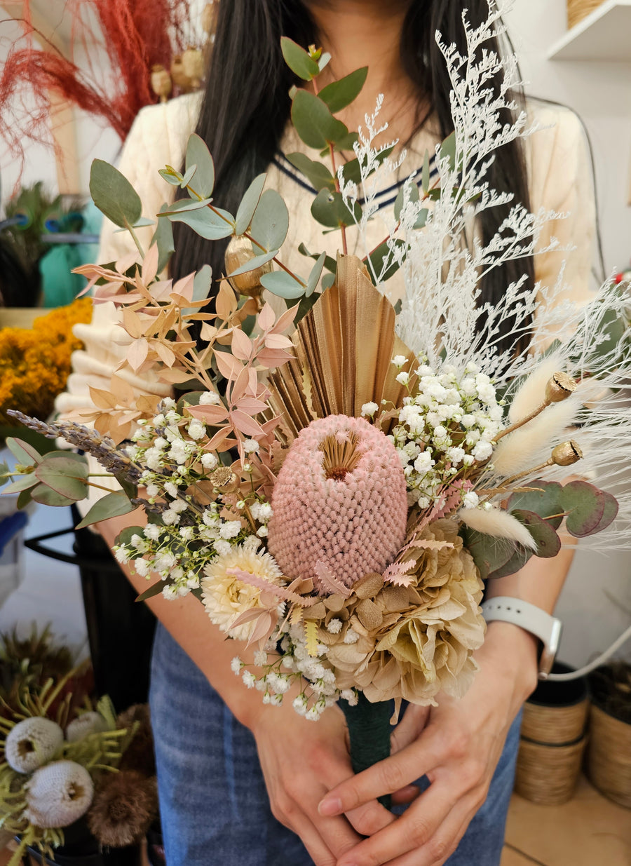 Everlasting Dry Flower Posy Workshop