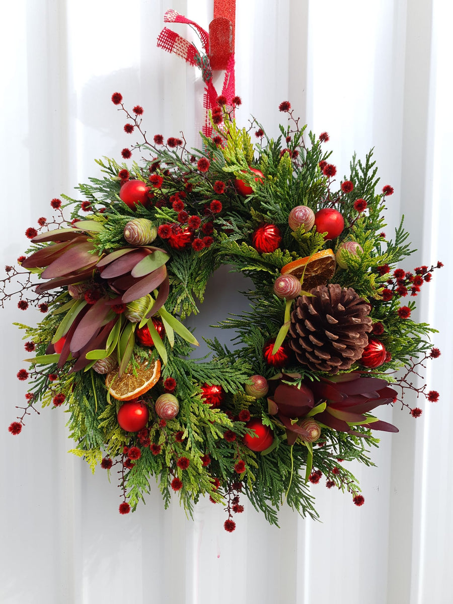 Bespoke Fresh Christmas Wreaths  - NOW TAKING PRE - ORDERS