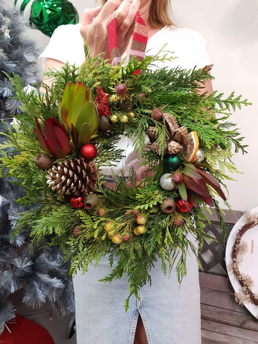 Christmas Wreath Making Workshop - FRESH FLOWERS