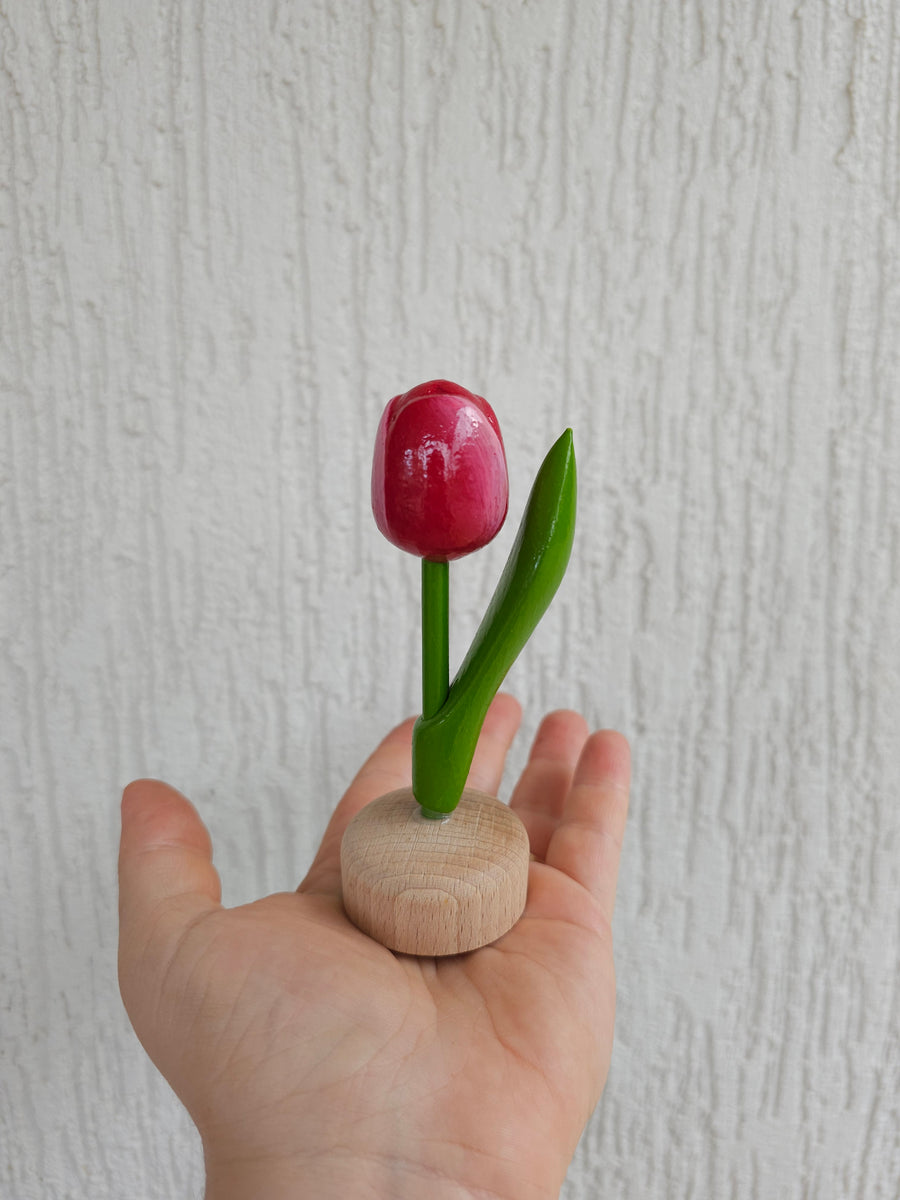 Wooden Tulip with pedestal - Single