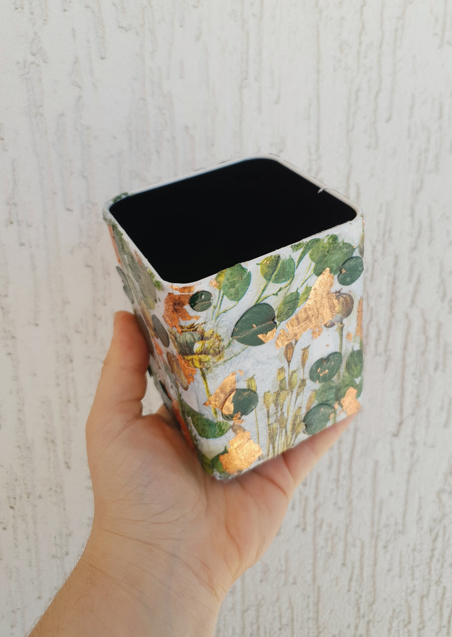 Paint and Sip - The art of Decoupage