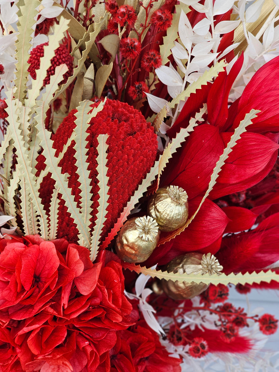 *Christmas Edition* Dry Posy - Red and Gold (VASE NOT INCLUDED)