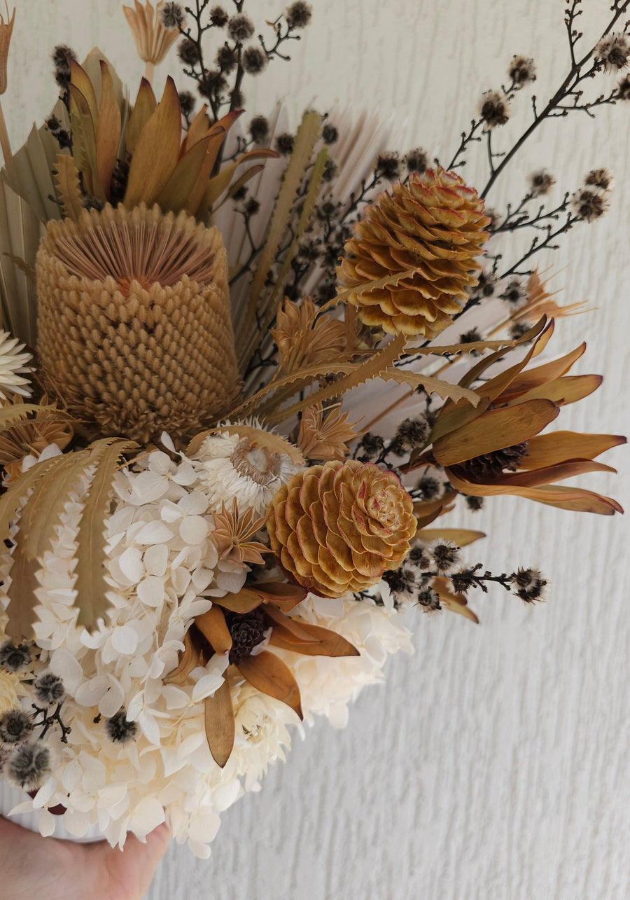 Dry Floral Arrangement Neutrals -   