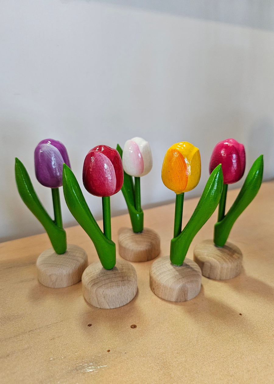 Wooden Tulip with pedestal - Single