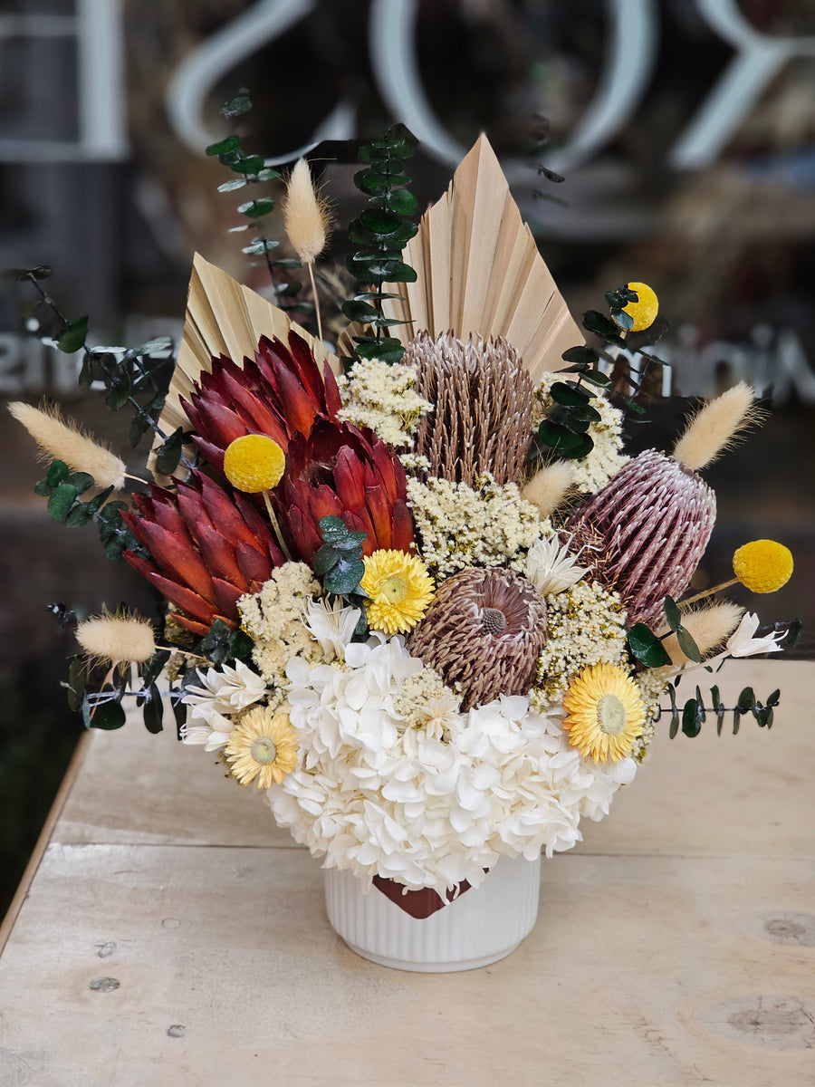 Dry Floral Arrangement - 