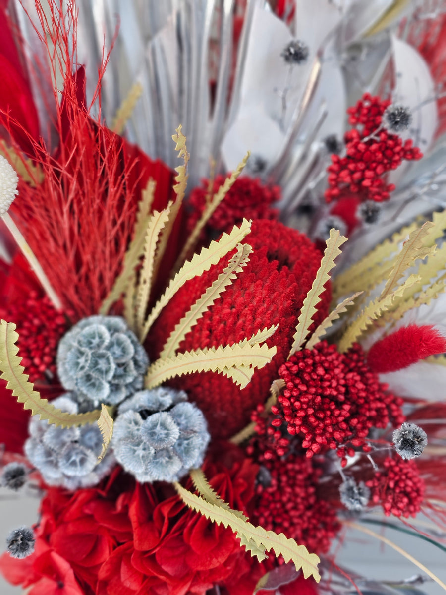 *Christmas Edition* Dry Posy - Red and Silver (VASE NOT INCLUDED)