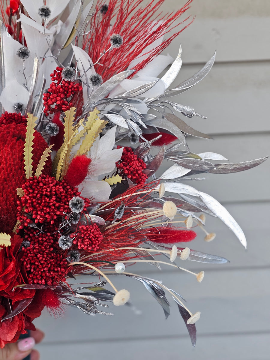 *Christmas Edition* Dry Posy - Red and Silver (VASE NOT INCLUDED)