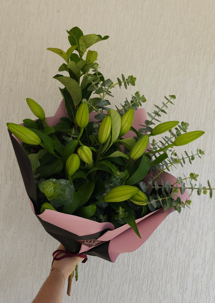 *Mothers Day* Fresh Oriental Lily Bouquet - 5 stems with seasonal foliage - Wrapped