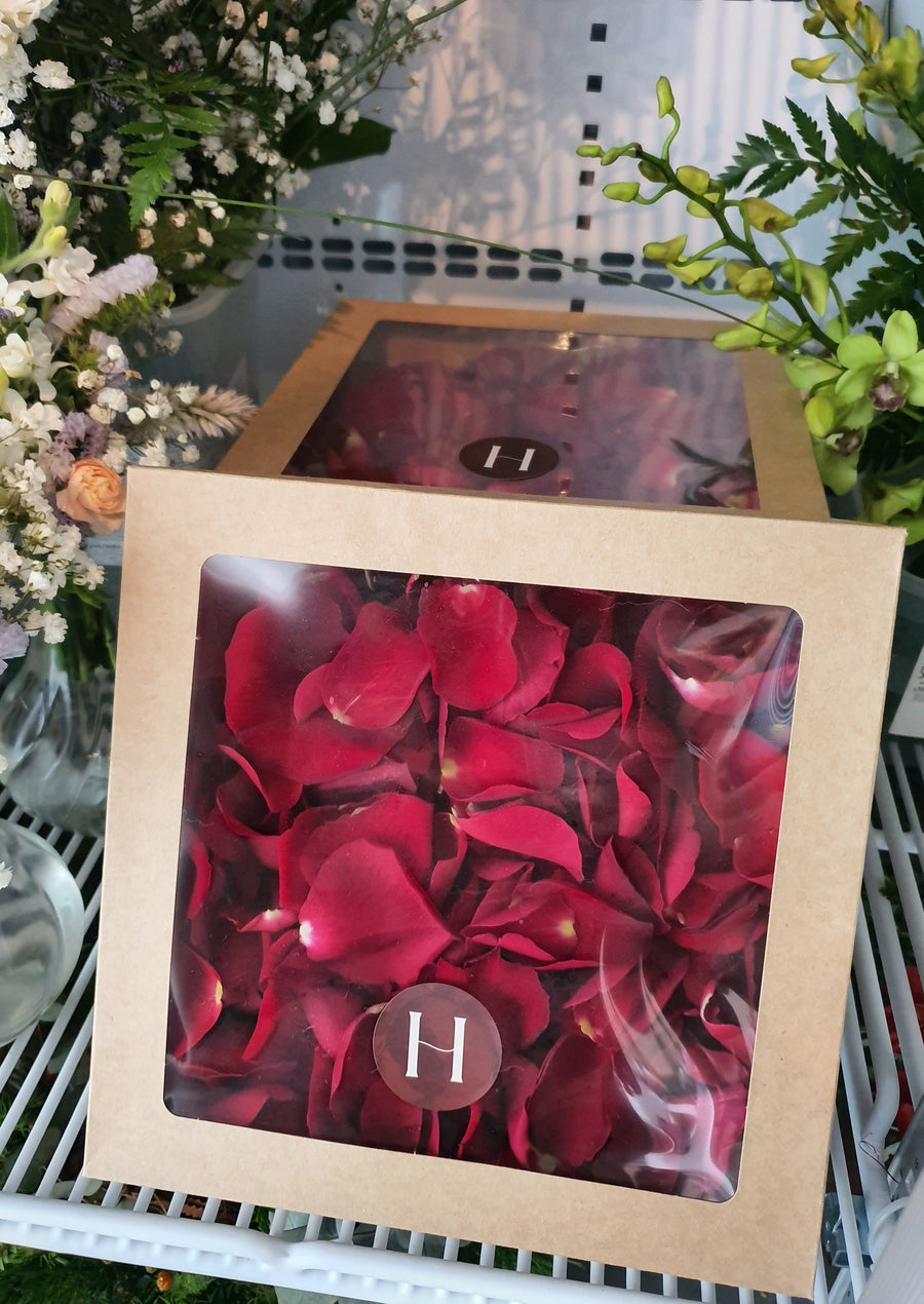 Fresh Rose Petal Confetti