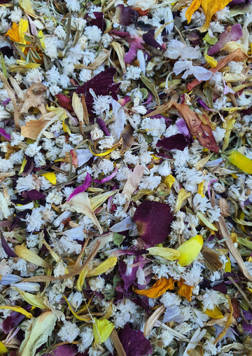 Dry Mixed Flower Confetti with babys breath