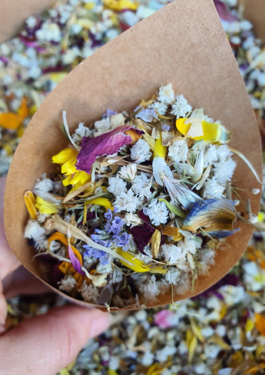 Dry Mixed Flower Confetti with babys breath