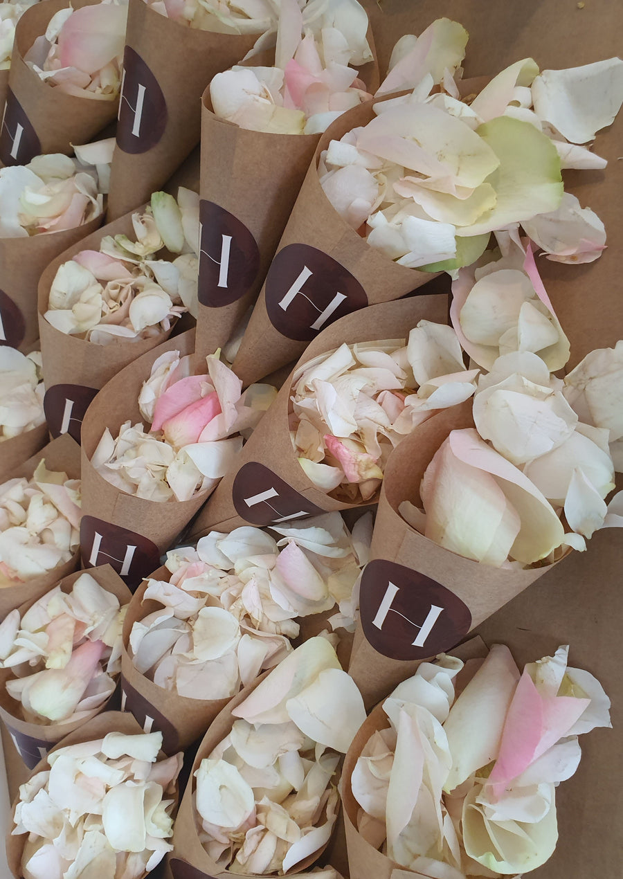 Fresh Spray Rose Petal Confetti
