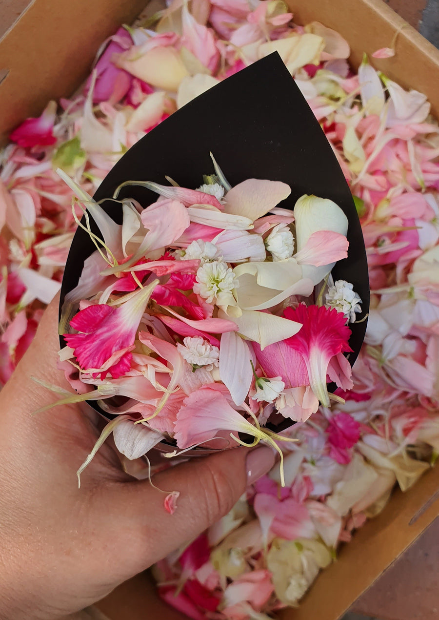 Fresh Mixed Flower Petal Confetti - Pink Tones