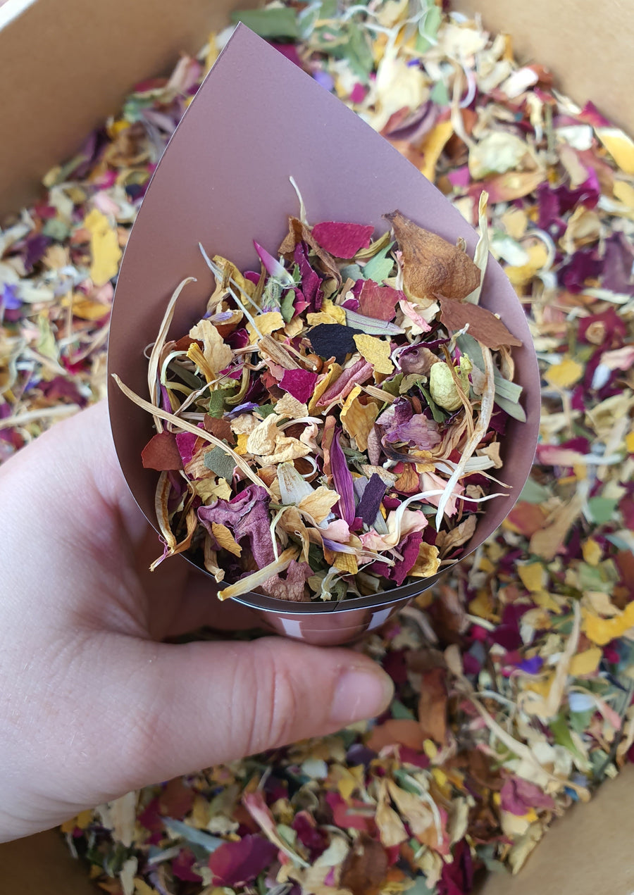Dry Mixed Flower Confetti - Red Tones