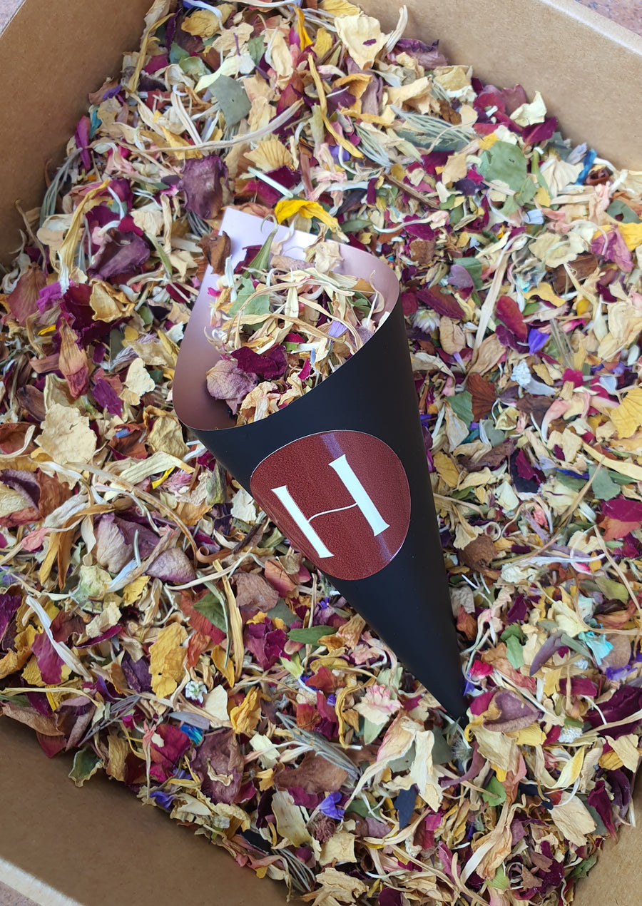 Dry Mixed Flower Confetti - Red Tones