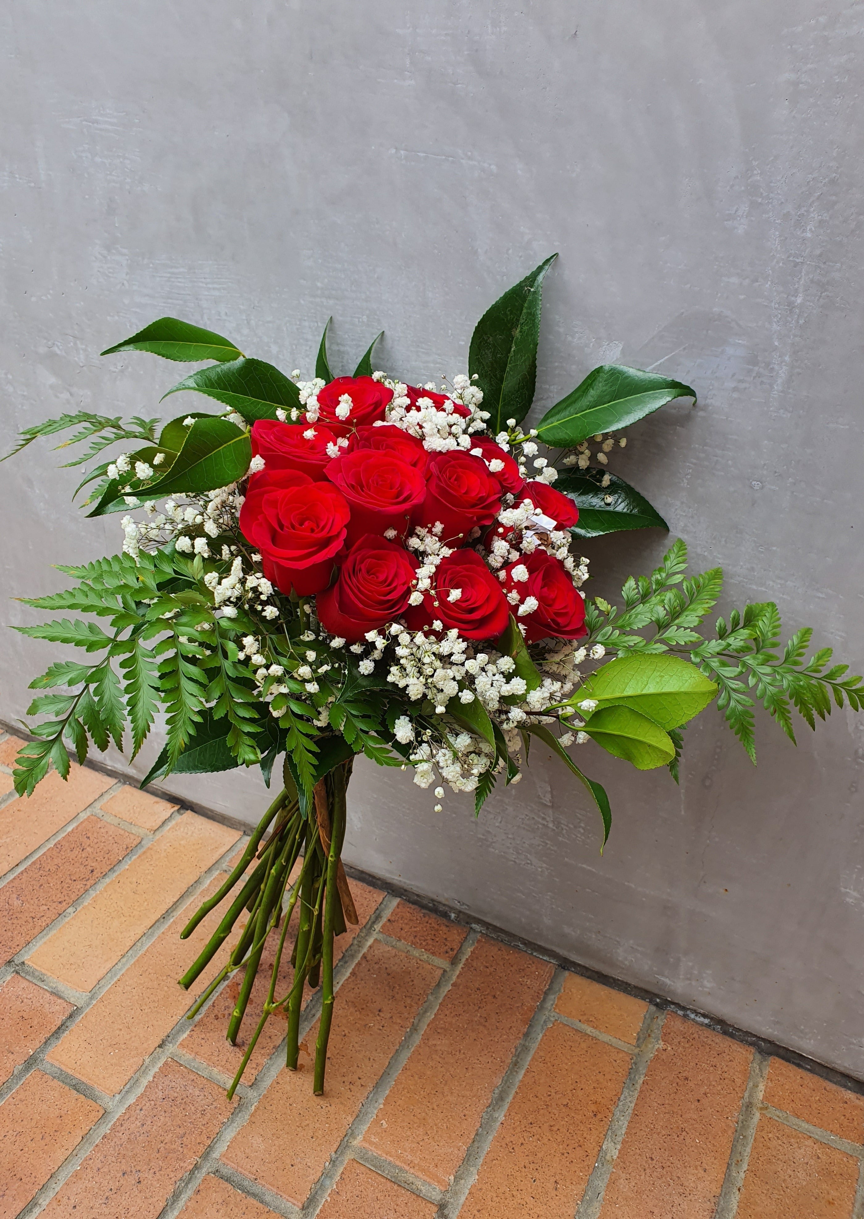 Half Dozen Roses - Wrapped with Foliage – HelenaRose.com.au