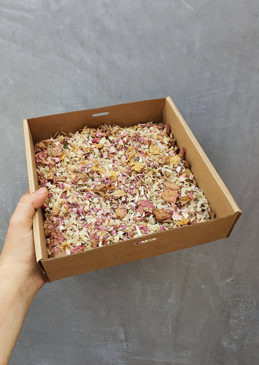 Dry Mixed Flower Confetti - Strawberries and Cream