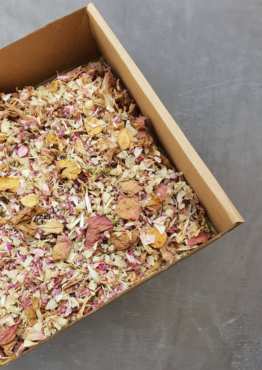 Dry Mixed Flower Confetti - Strawberries and Cream