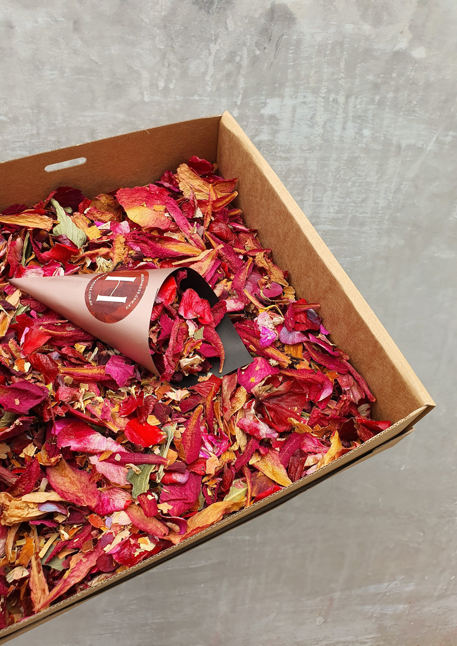 Dry Mixed Flower Confetti - Red and Pink Tones
