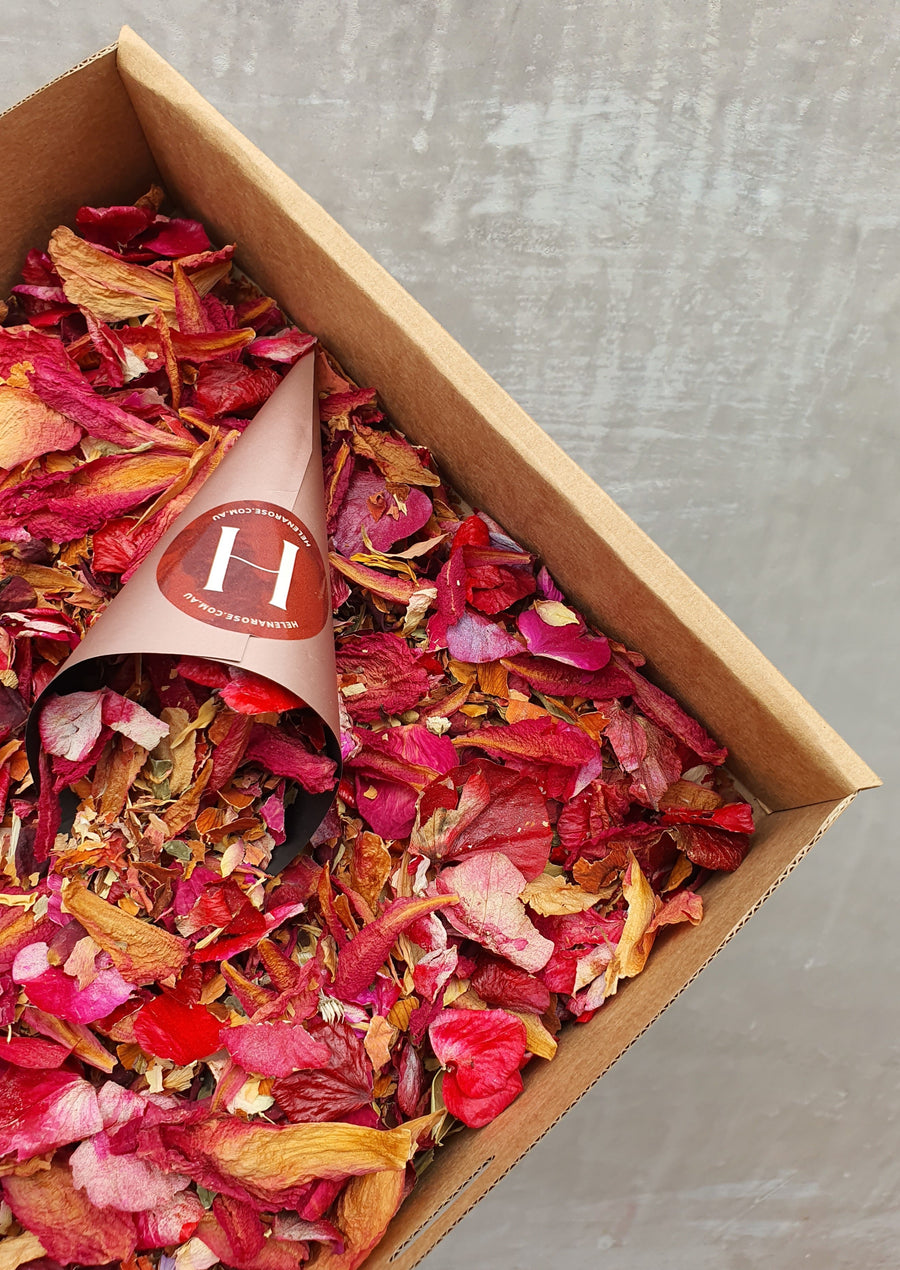 Dry Mixed Flower Confetti - Red and Pink Tones